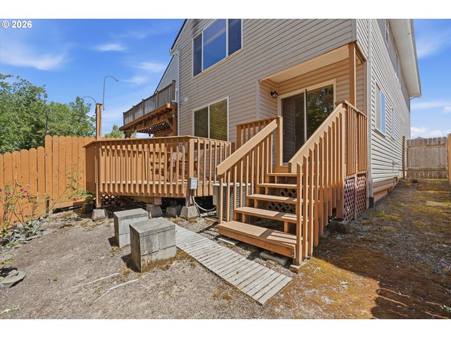 1325 CREEKSIDE Ln, Newberg, OR 97132