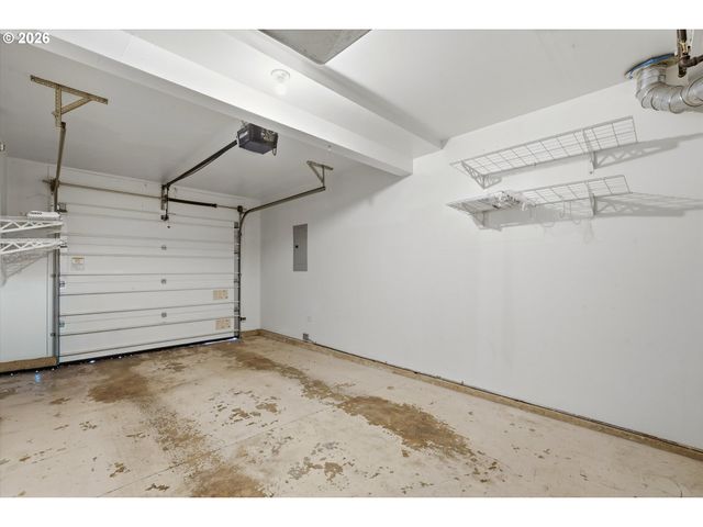 1325 CREEKSIDE Ln, Newberg, OR 97132
