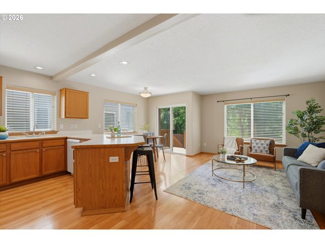 1325 CREEKSIDE Ln, Newberg, OR 97132