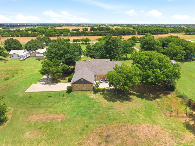8214 S Fm 548, Royse City, TX 75189