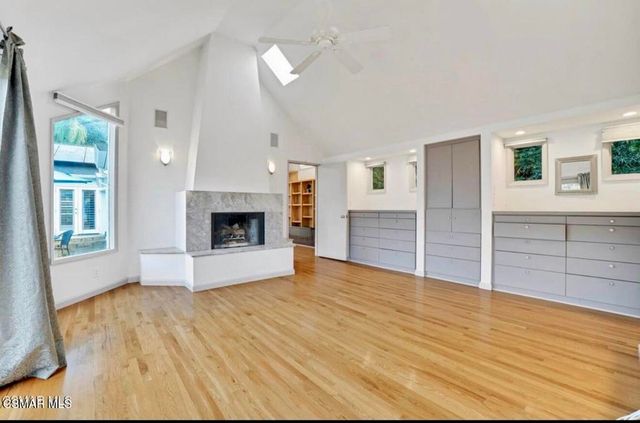 4219 Shadyglade Avenue, Studio City, CA 91604