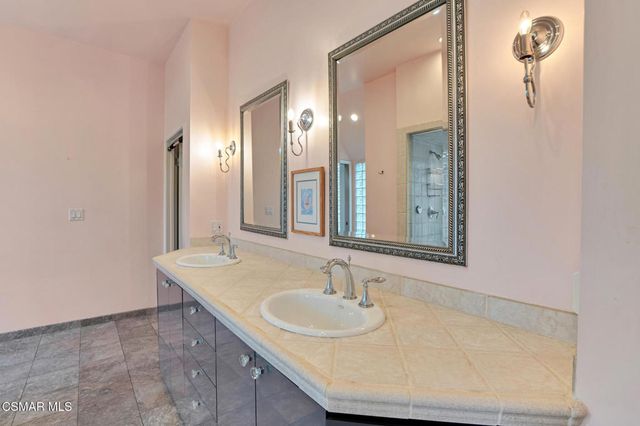 4219 Shadyglade Avenue, Studio City, CA 91604