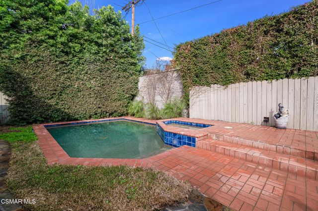 4219 Shadyglade Avenue, Studio City, CA 91604