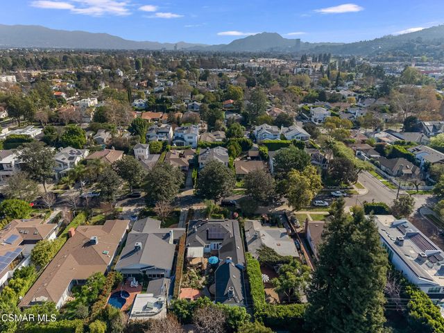 4219 Shadyglade Avenue, Studio City, CA 91604