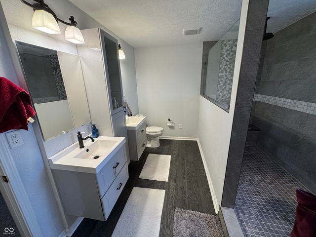 16711 Maraschino Drive, Noblesville, IN 46062