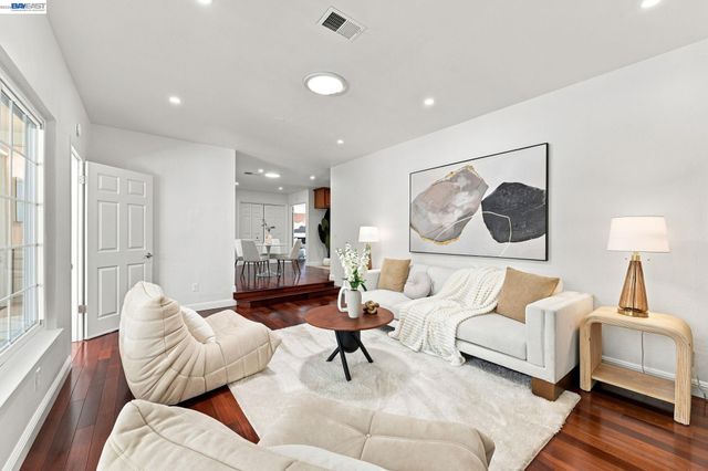 41441 Paseo Padre Pkwy, Fremont, CA 94539