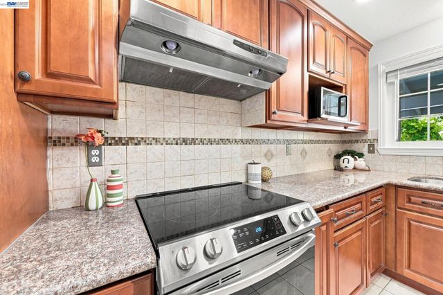 41441 Paseo Padre Pkwy, Fremont, CA 94539