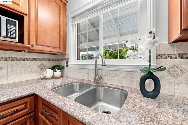 41441 Paseo Padre Pkwy, Fremont, CA 94539