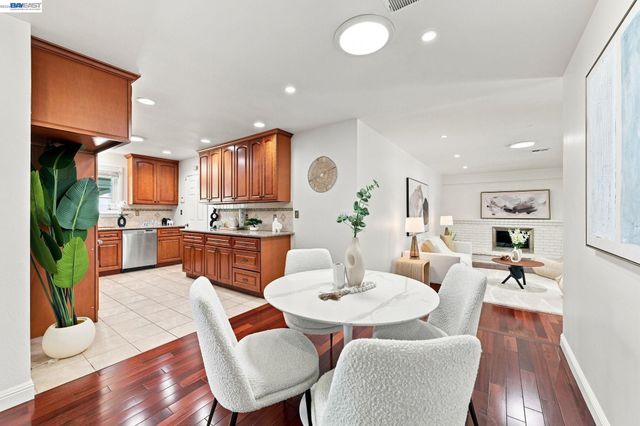 41441 Paseo Padre Pkwy, Fremont, CA 94539
