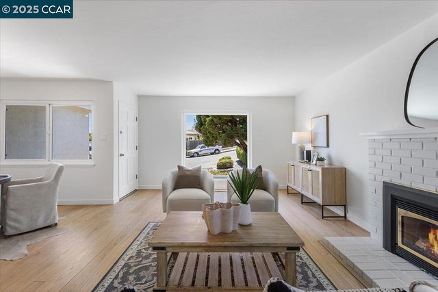 3154 Dominic Dr, Castro Valley, CA 94546