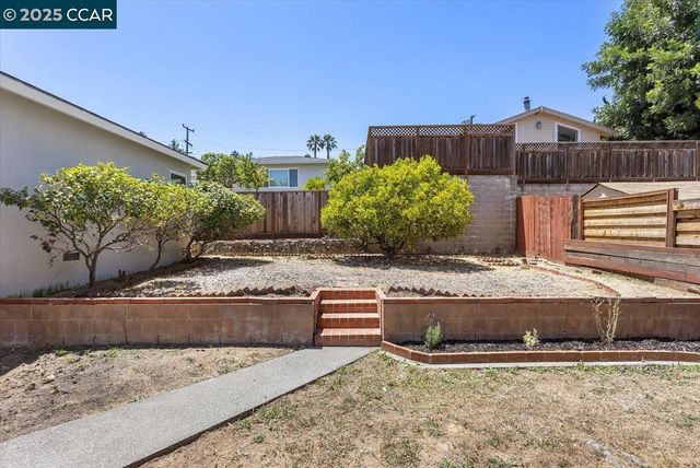 3154 Dominic Dr, Castro Valley, CA 94546