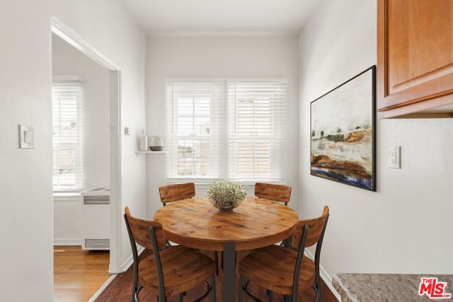 5320 W Olympic Boulevard, Los Angeles, CA 90036