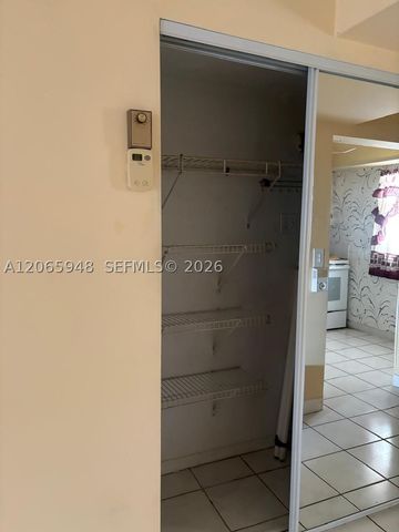 3091 NW 46th Ave 407C, Lauderdale Lakes, FL 33313