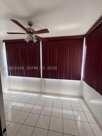 3091 NW 46th Ave 407C, Lauderdale Lakes, FL 33313