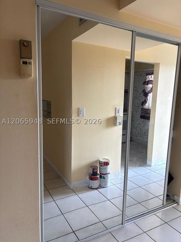 3091 NW 46th Ave 407C, Lauderdale Lakes, FL 33313