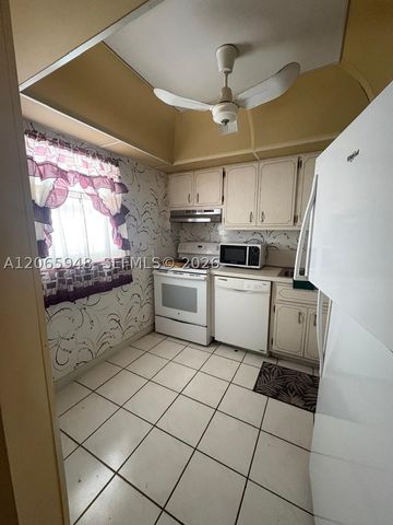 3091 NW 46th Ave 407C, Lauderdale Lakes, FL 33313