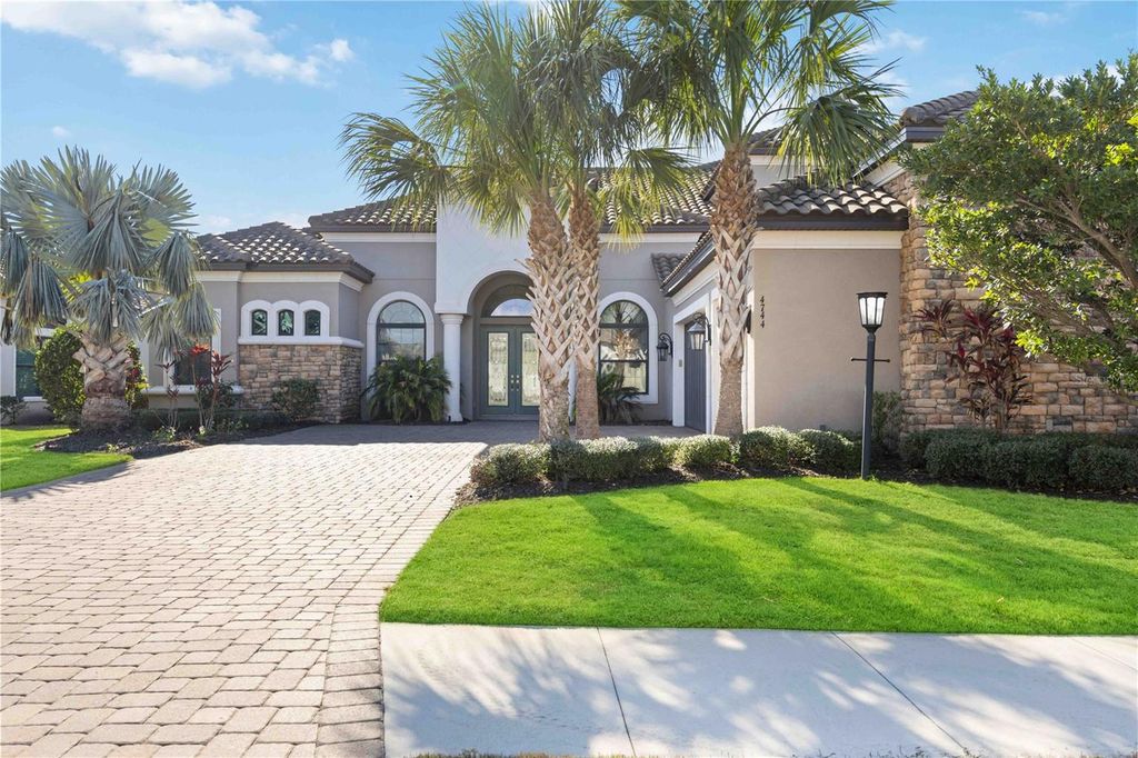 Image 2 of property listing at 4744 BENITO COURT, Bradenton, FL 34211