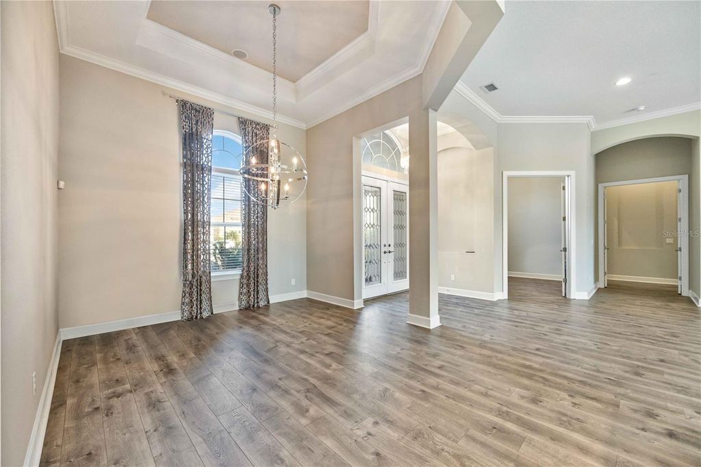 Image 15 of property listing at 4744 BENITO COURT, Bradenton, FL 34211