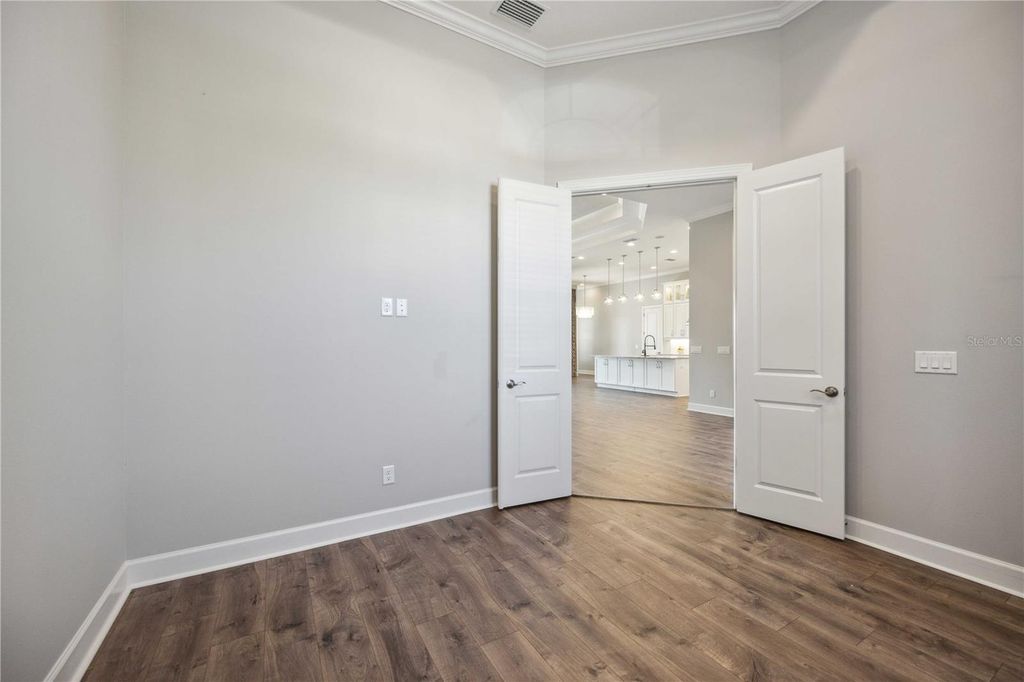 Image 17 of property listing at 4744 BENITO COURT, Bradenton, FL 34211