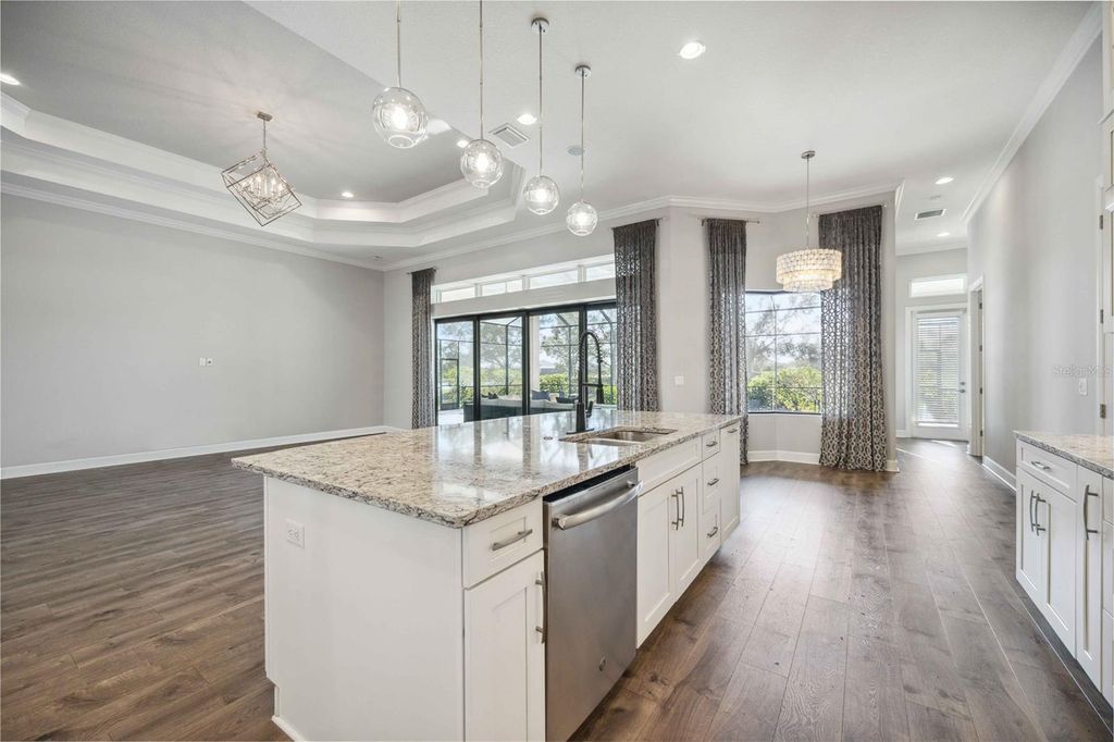 Image 26 of property listing at 4744 BENITO COURT, Bradenton, FL 34211