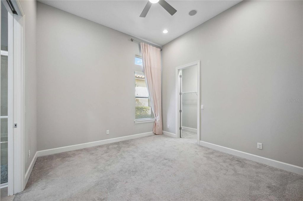 Image 34 of property listing at 4744 BENITO COURT, Bradenton, FL 34211