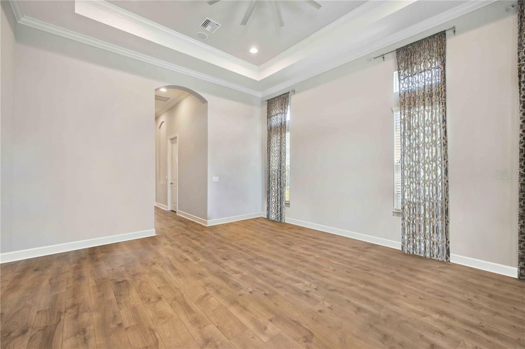 Image 35 of property listing at 4744 BENITO COURT, Bradenton, FL 34211