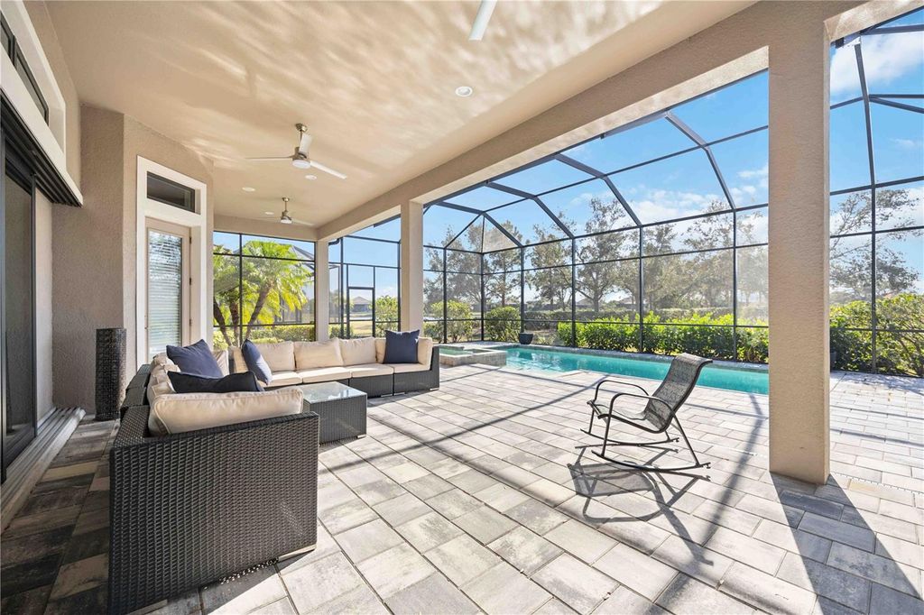 Image 54 of property listing at 4744 BENITO COURT, Bradenton, FL 34211