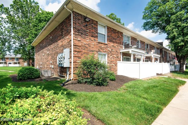 1229 Westlynne Way APT 5, Louisville, KY 40222