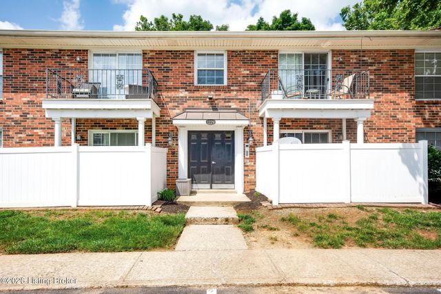 1229 Westlynne Way APT 5, Louisville, KY 40222