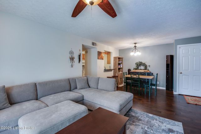 1229 Westlynne Way APT 5, Louisville, KY 40222