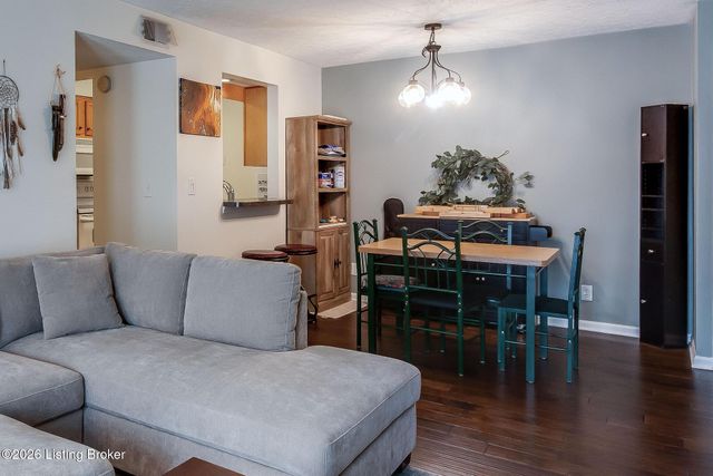 1229 Westlynne Way APT 5, Louisville, KY 40222