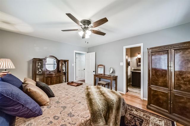 9910 Pine Lake Drive, Houston, TX 77055