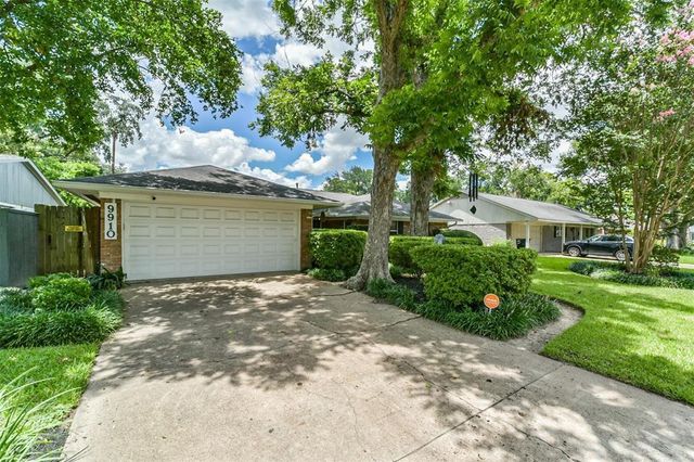 9910 Pine Lake Drive, Houston, TX 77055