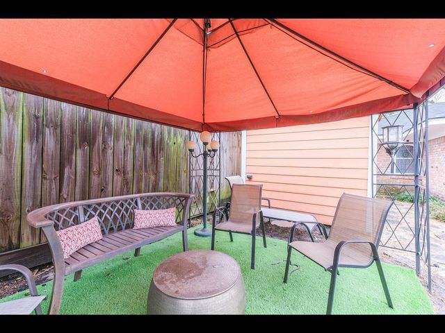 9910 Pine Lake Drive, Houston, TX 77055