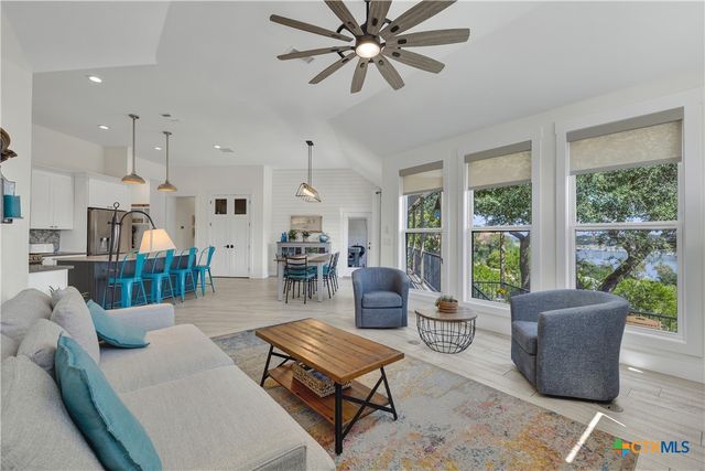 1799 Lakeside Drive, Canyon Lake, TX 78133