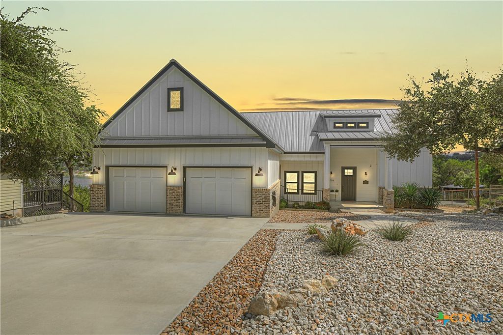 1799 Lakeside Drive, Canyon Lake, TX 78133