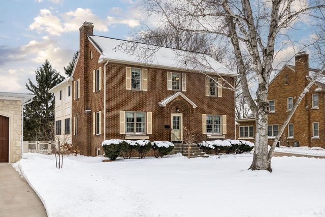 2532 Edgewood PLACE, La Crosse, WI 54601