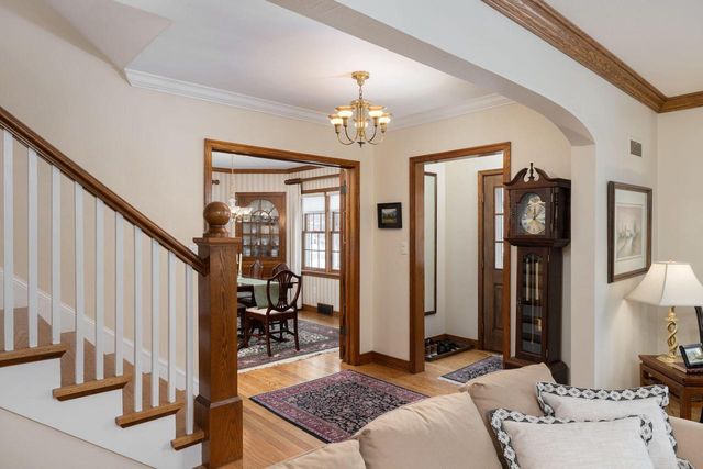 2532 Edgewood PLACE, La Crosse, WI 54601