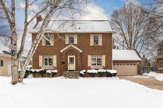 2532 Edgewood PLACE, La Crosse, WI 54601