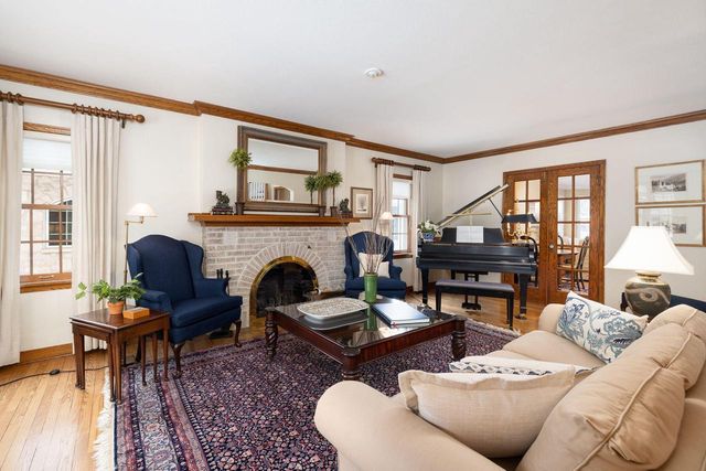 2532 Edgewood PLACE, La Crosse, WI 54601