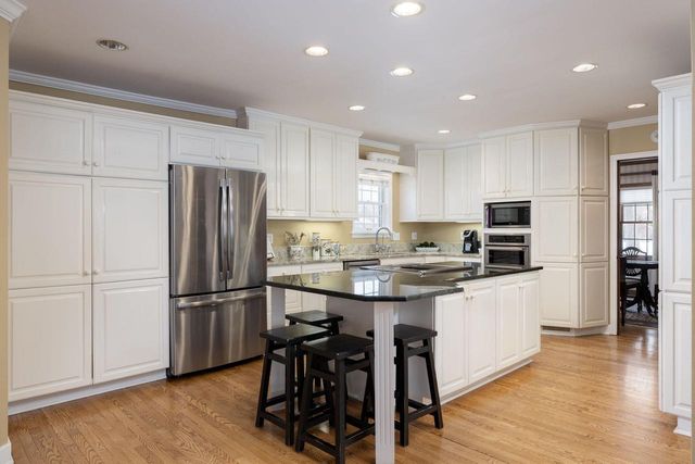 2532 Edgewood PLACE, La Crosse, WI 54601