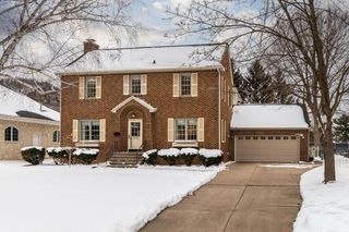 2532 Edgewood PLACE, La Crosse, WI 54601