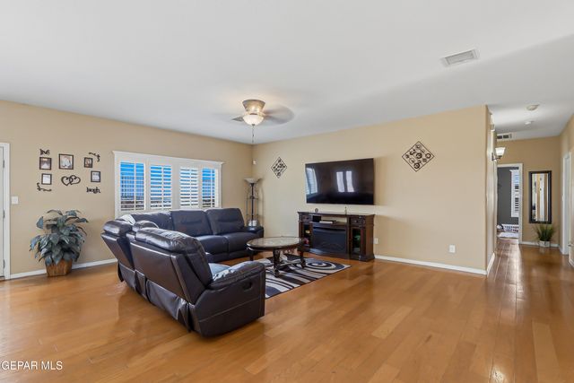 616 MYRIAM Drive, Anthony, TX 79821