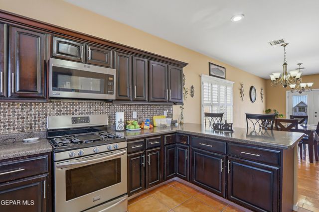 616 MYRIAM Drive, Anthony, TX 79821