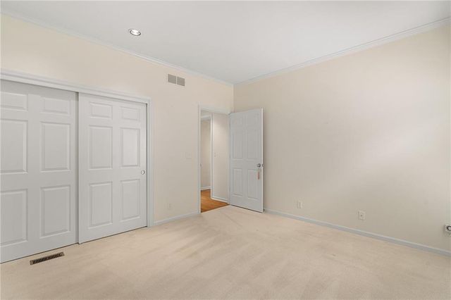 3709 Somerset Drive, Prairie Village, KS 66208