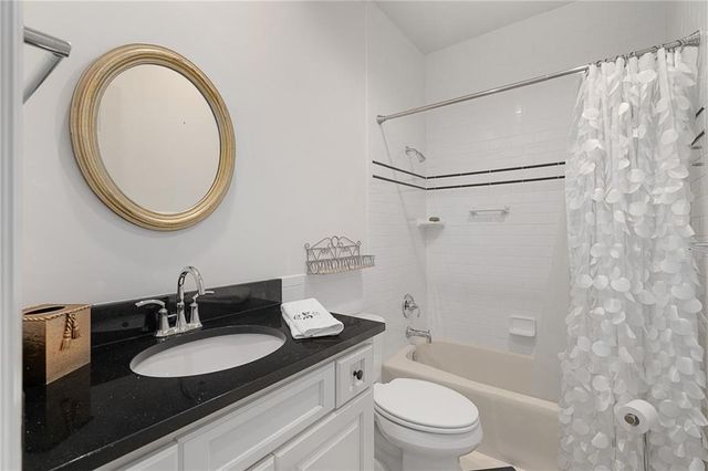 3709 Somerset Drive, Prairie Village, KS 66208