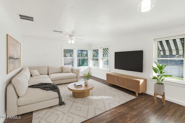 488 N WASHINGTON Street, Chandler, AZ 85225