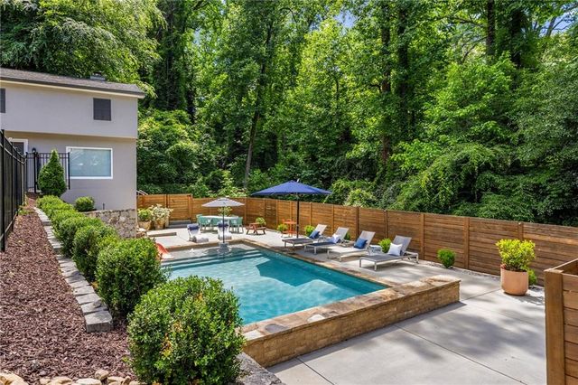 1793 Warren Court NW, Atlanta, GA 30318