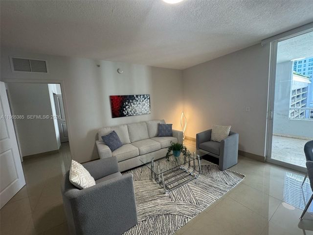 170 SE 14th St 1108, Miami, FL 33131