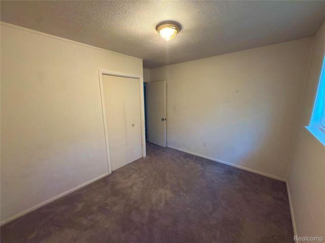 15152 McGuire Street, Taylor, MI 48180